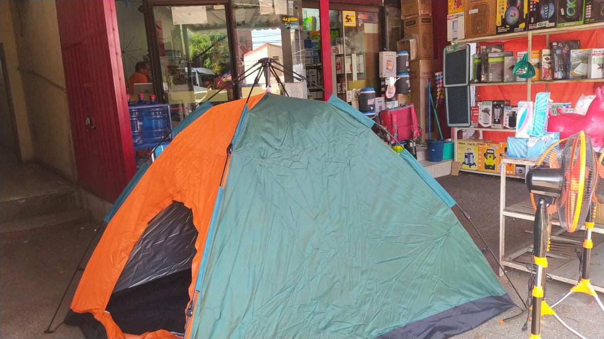 Camping automatico para 4 personas.
